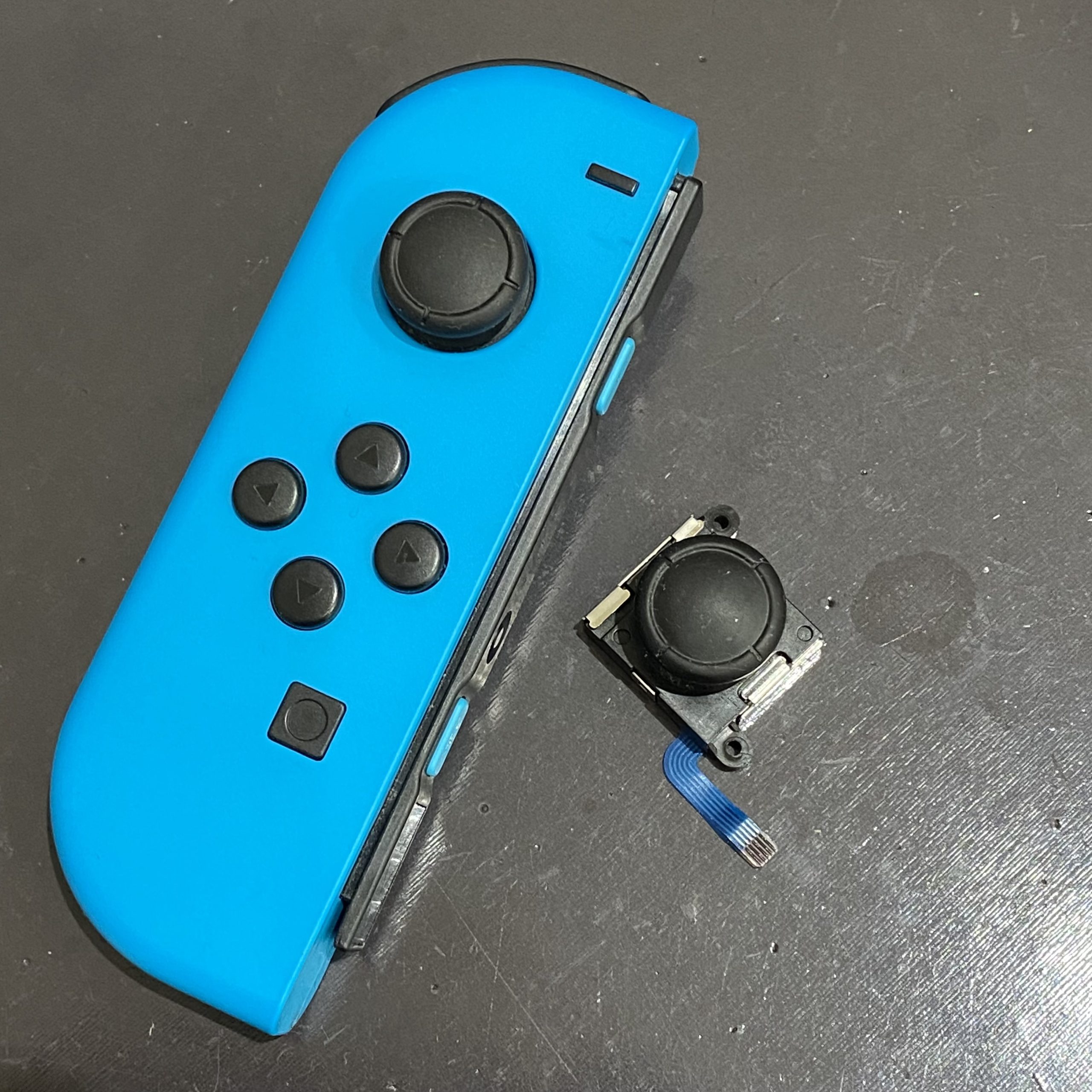 京都市伏見区より 任天堂Switch スティック修理 