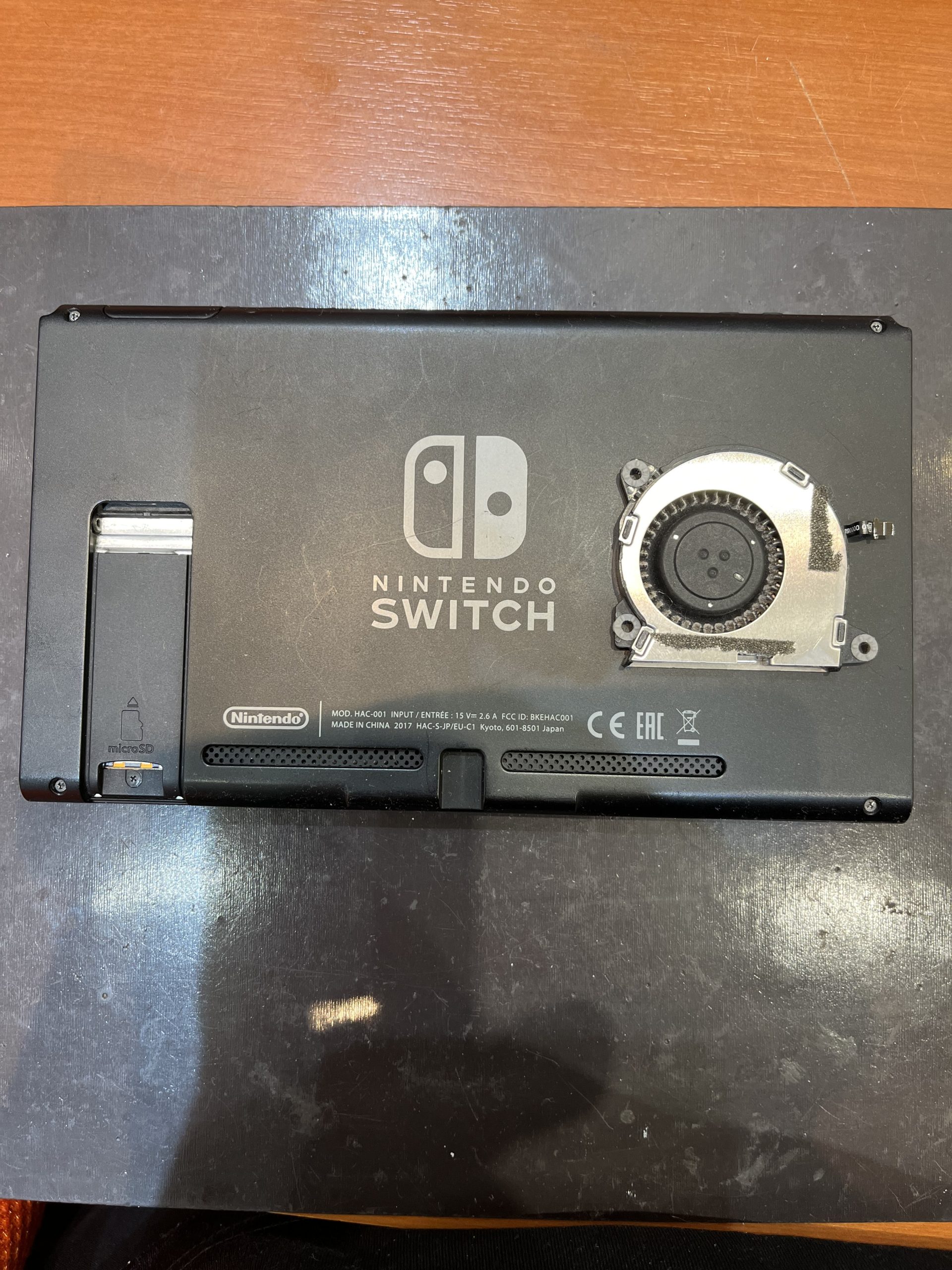 Switch修理】ファンがうるさい/異音がする場合の対処法