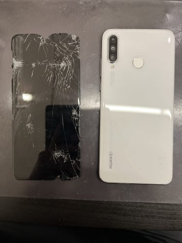 画面が割れてタッチができない？ HUAWEI画面割れ修理のご依頼！