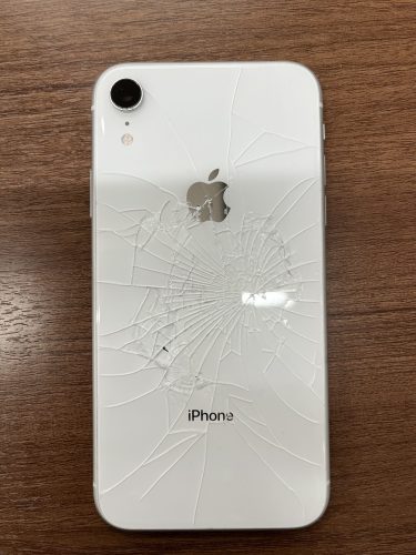 【背面割れ】iPhoneXR 128GB 伏見区エリア】iPhoneXR 背面修理 | iPhone修理 スマートクール MOMO