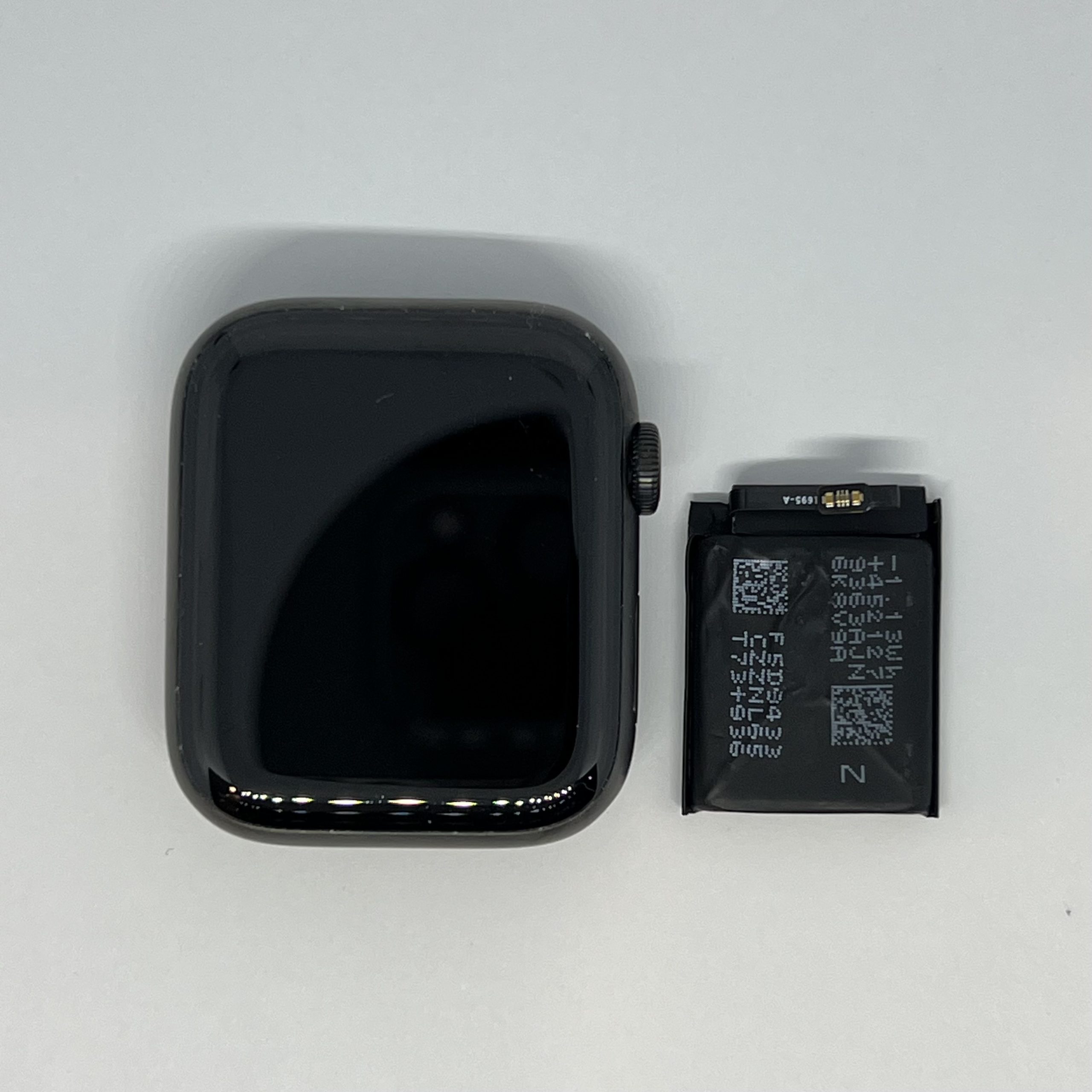 宇治市小倉エリア】よりApple Watch5のバッテリー交換修理依頼