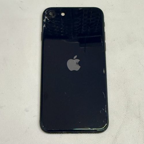 宇治市】iPhone SE（第3世代）の背面ガラス割れを即日修理！