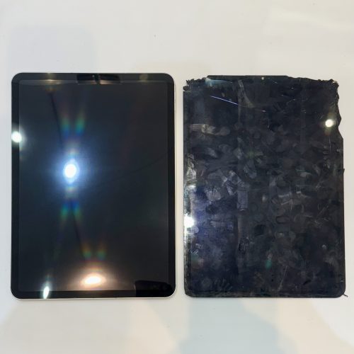iPadPro 11 第2世代 ブラック 画面ひび割れあり 京都府城陽市よりiPad Pro 11 第2世代の画面割れ修理